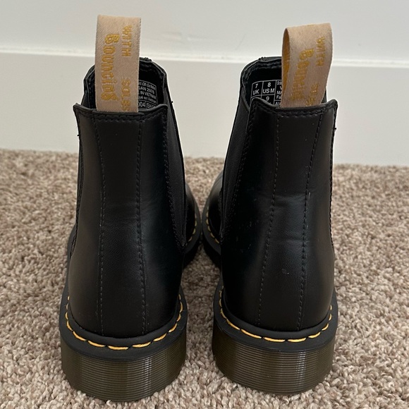 Doc Martens Vegan 2976 Chelsea Boots, Black - Picture 3 of 14